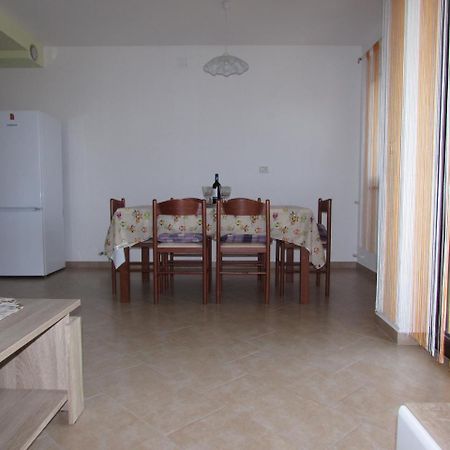 Apartments Goga 乌马格 外观 照片