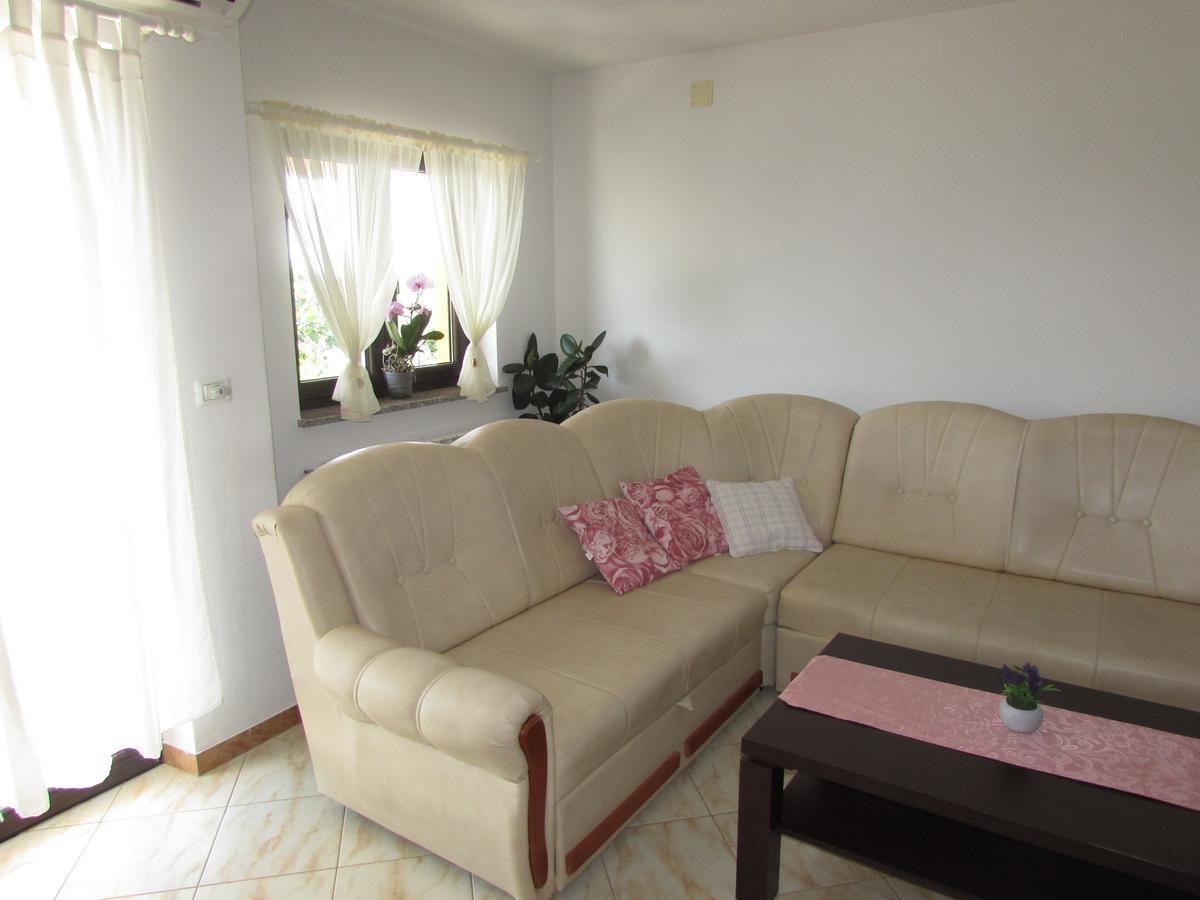 Apartments Goga 乌马格 外观 照片