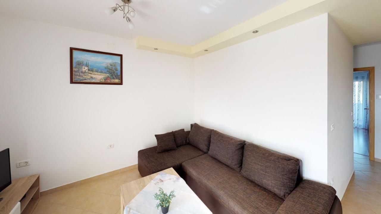 Apartments Goga 乌马格 外观 照片