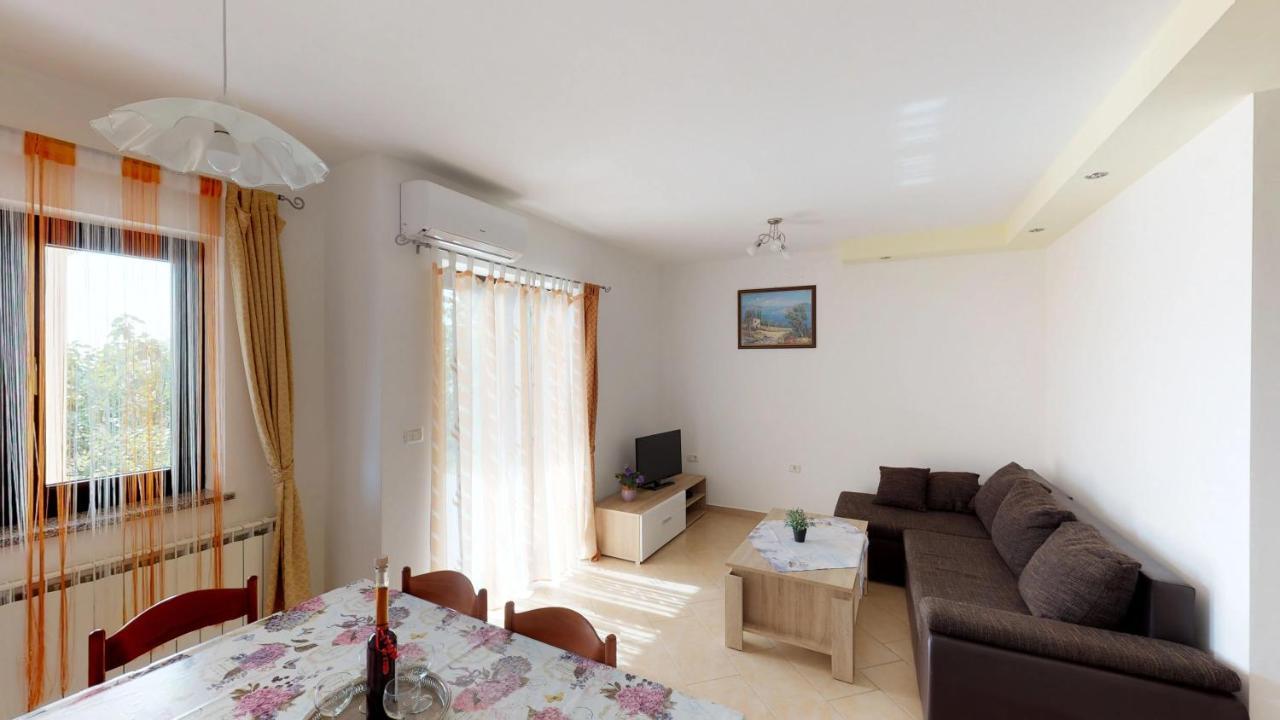 Apartments Goga 乌马格 外观 照片